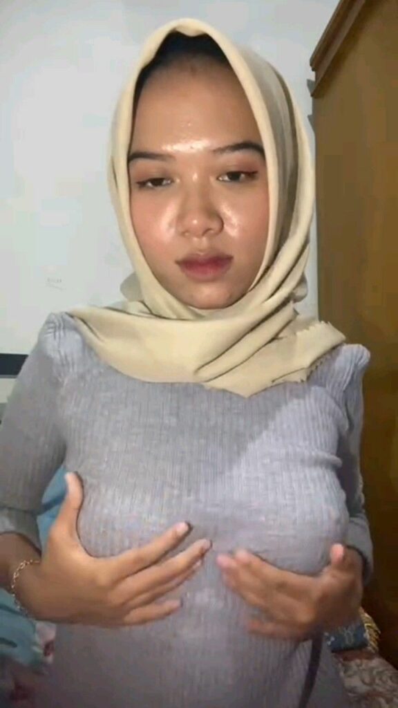 Jilbab Indo Viral Wanita Hijabers Cantik Mesum di Mobil Pinggir Jalan Top Global Wiwik New 2025